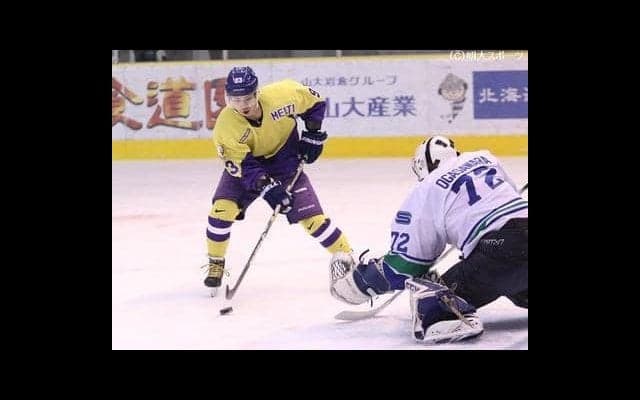 池田６得点の活躍で専大に完勝　準々決勝進出／日本学生氷上選手権