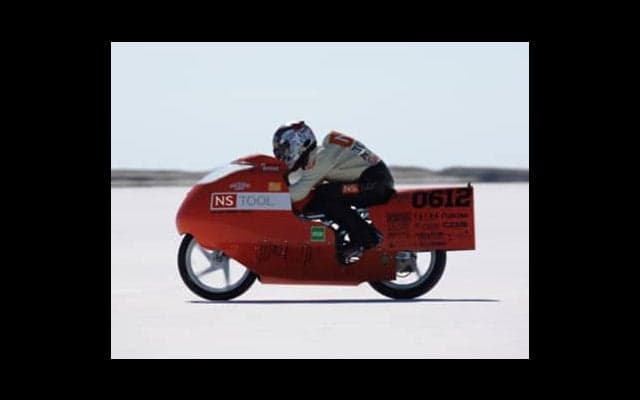 挑戦してわかった。スーパーカブで時速200km出すのは超タイヘン