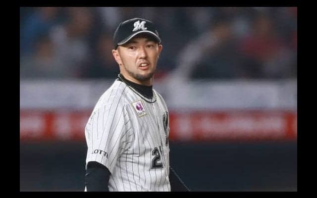 ロッテ内が遠縁オコエと貴重なツーショット公開「お互いに野球界を盛り上げて」