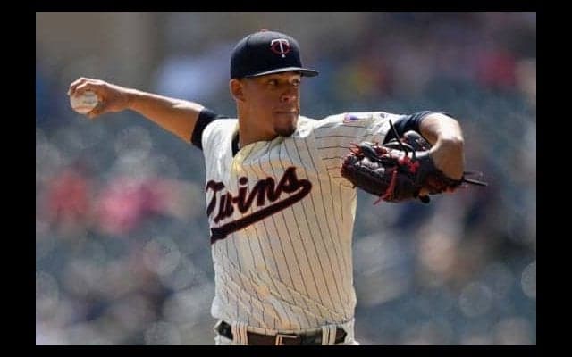 ツインズ右腕が車を一人で押し…　MLB公式が自主トレ動画公開「これこそ力」