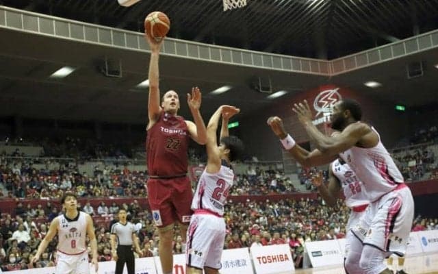 試合巧者の川崎ブレイブサンダース、秋田の激しい守備に苦しめられるも手堅く連勝