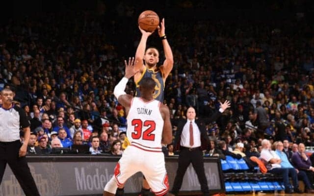 ステフィン・カリーが通算3ポイントシュート成功数2285本に到達、歴代3位に浮上