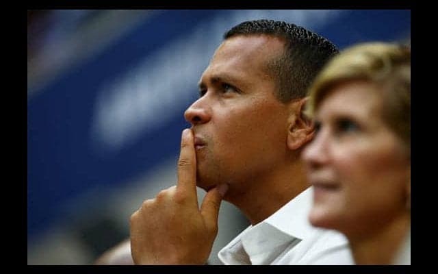 【MLB】Aロッドが他人になりすまし成功!?　ヨガ女子「Aロッドよね」に「誰それ？」