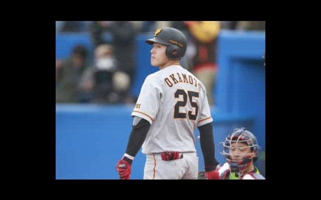 巨人・岡本和真に忍び寄る2年目のジンクス。克服のカギは左足にあり