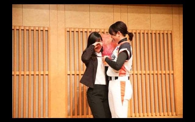 【女子プロ野球】引退の川端友紀は最大の“ライバル”にして最高の友人-三浦伊織が思いを語る