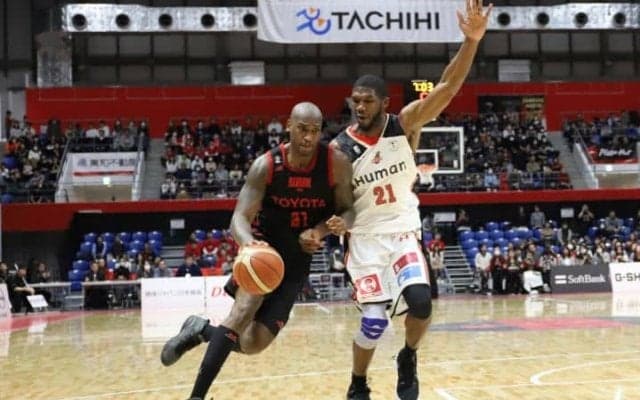 ウィリアムズを筆頭に長距離砲爆発のアルバルク東京、大阪を攻め落としホーム連勝