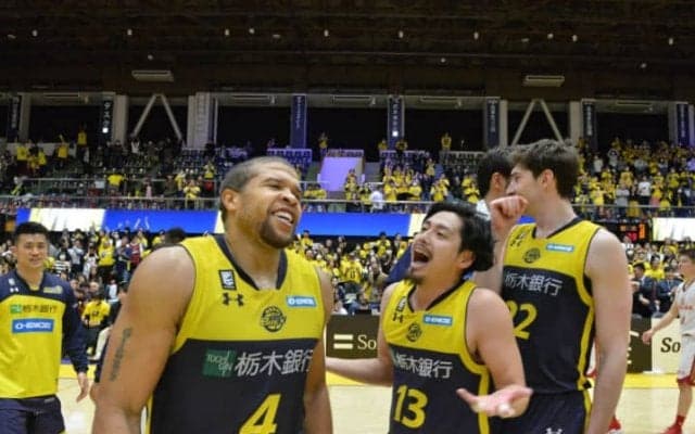 逆境に強い栃木ブレックス、ラスト2秒の逆転劇で川崎ブレイブサンダースに3連勝