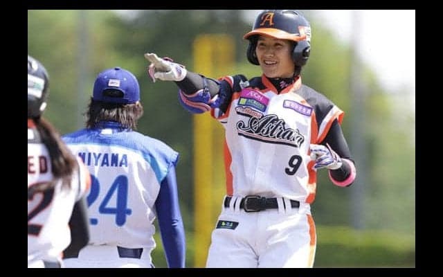 【女子プロ野球】可愛いのはどっち？　加藤優が公開した写真にファン「優ちゃんが…」