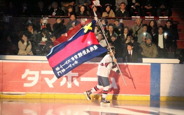 【アイスホッケー】チーム全員で最後の試合を戦い抜くも春の早慶戦に続く歴史的勝利とはならず　第８３回早慶アイスホッケー定期戦