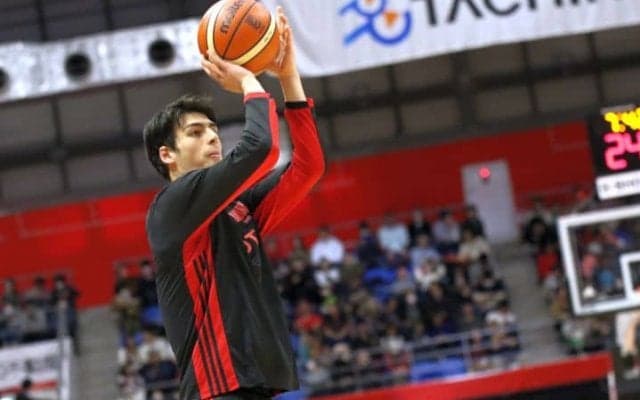 米国留学を切り上げA東京で勝負するシェーファー・アヴィ幸樹「2020のために」