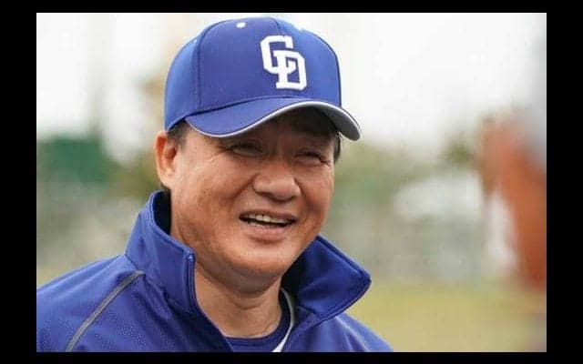 中日与田新監督、充実のキャンプ初日「力がないなら、練習するしかない」