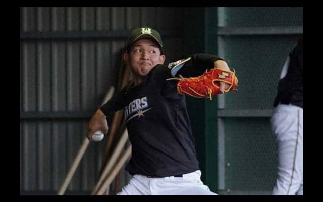 日ハムドラ5柿木、初ブルペンで42球　吉田輝から「隣の人は気持ち良さそうに…」