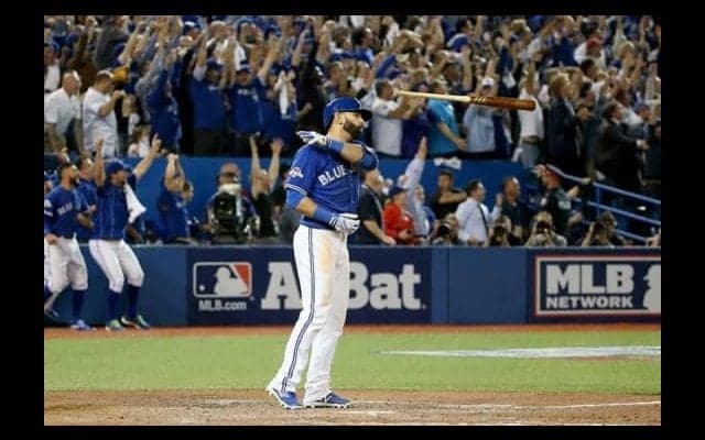 【MLB】翌年に大乱闘…バティスタの“バット投げ”ホームランボールが310万円で落札