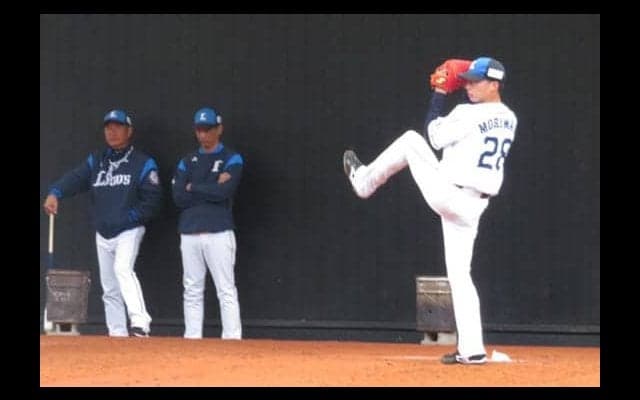 西武の「オールドルーキー」、71球の投球練習の中で見せた“変化”とその意図