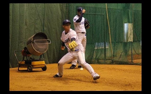 西武ドラ4粟津、新人一番乗りで打撃投手　源田らと対決「ブルペンと違うボールに…」