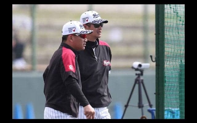 ロッテドラ1・藤原が直面するプロの壁　直接指導しない井口流の育て方とは？
