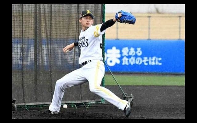 球界屈指の右腕・千賀も絶賛「技術が高い」　鷹のドラ4板東湧梧という男