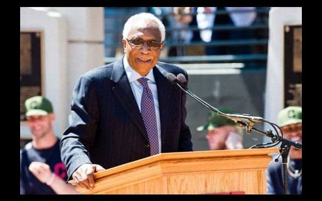 【MLB】黒人唯一の3冠王、初のメジャー監督…　フランク・ロビンソン氏の偉業を振り返る