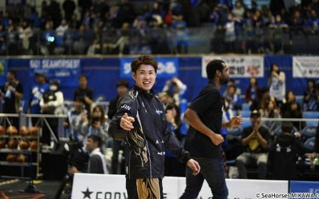 三河・金丸晃輔が試合でもバレンタイン企画でも最多得点