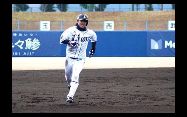 西武外崎が順調調整！　シート打撃でチーム1号＆アップルパンチも笑顔で披露