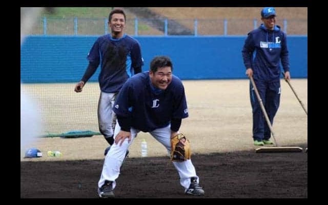 西武中村、キャンプ恒例の特守で軽快守備披露　「しっかり守って打ってが野球」