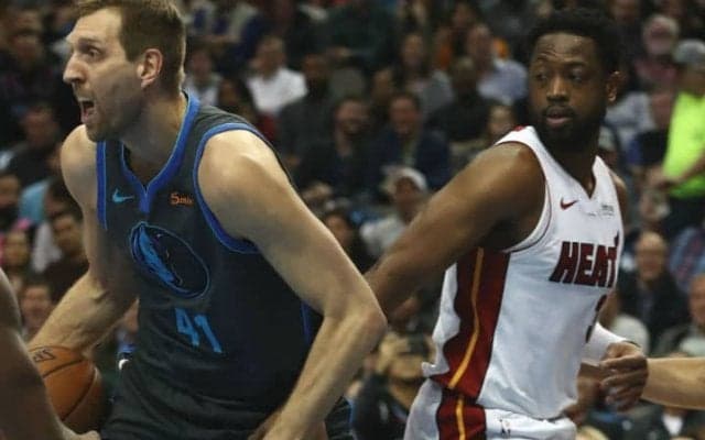 歳月を経て雪解けした関係性、ウェイドのジャージー交換に応じたノビツキー