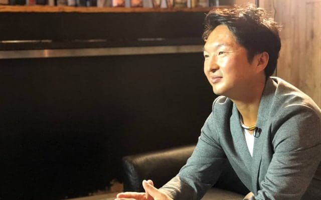 「ギャラリーの熱狂に選手も乗せられる」プロキャディ進藤大典氏がみたPGAツアー