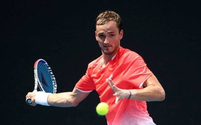 メドベージェフが快勝でベスト4進出。ツォンガとの前週優勝対決を制す[ATP500 ロッテルダム]