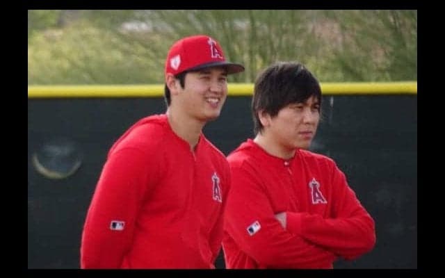 【MLB】大谷翔平がブルペンで投球見学　生きた球で打撃のタイミングを計る仕草も