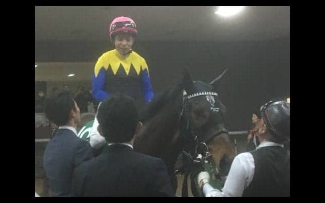 【ダイヤモンドS】岩田「楽勝でした」ユーキャンスマイルが快勝！