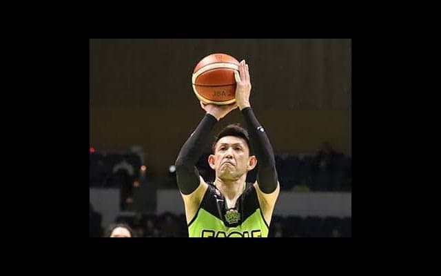 折茂武彦が日本バスケ界に提言「目先の結果だけでなく若手育成も重要」