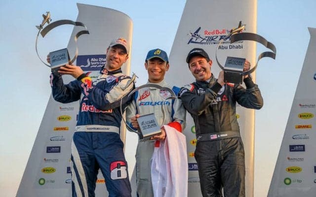 Red Bull Air Race World Championship 2019 開幕戦、室屋がアブダビで初勝利！
