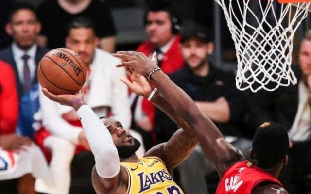 チームを逆転勝利に導いたレブロンの本気「今はこのレベルのプレーが必要なんだ」