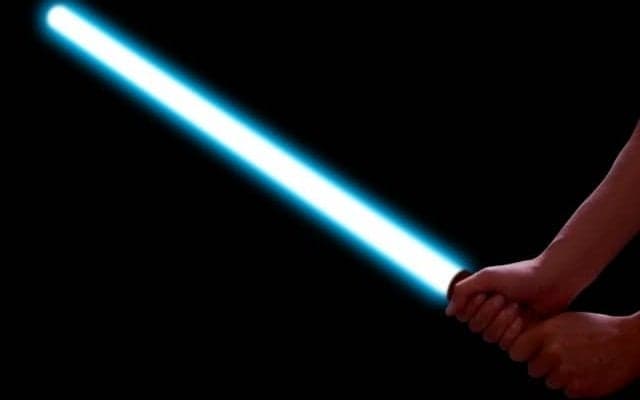 “ジェダイの戦い”がスポーツに！フェンシングの新種目として登場