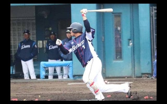 西武打線爆発、15安打8得点でホークス粉砕　3安打の金子侑に辻監督「理想だね」