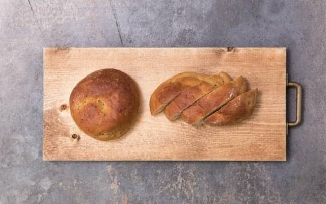 “1日に必要な栄養素”の3分の1がとれるパン「BASE BREAD（ベースブレッド）」登場