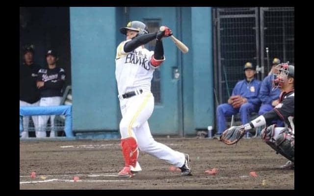 鷹ドラ3野村が見せた非凡さ　初球フルスイングに工藤監督「振っていけるのは良い」