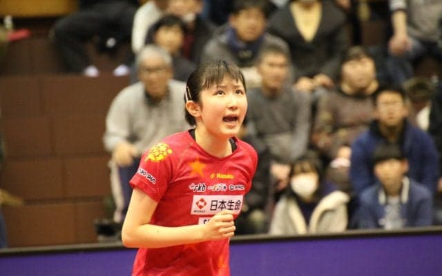 【卓球・トップ12】早田ひな、14歳木原に勝利し準決勝へ