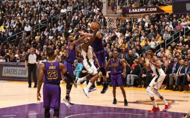 バックスがプレーオフ進出一番乗り、ブレッドソー「みんなで一緒に成長している」