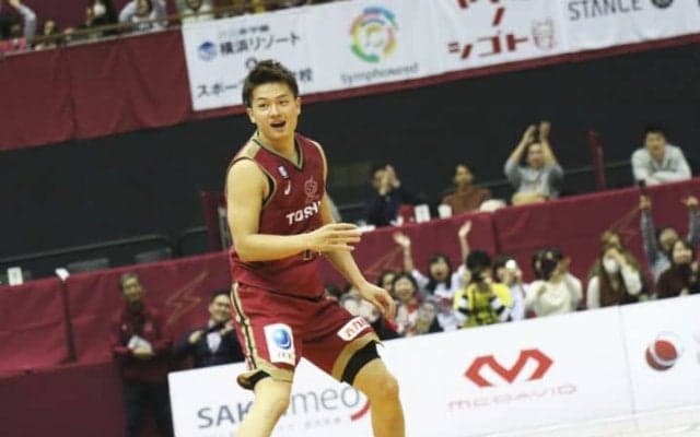 熱戦に終止符を打つ3ポイントシュートを決めた辻直人「代表での経験を出せた」