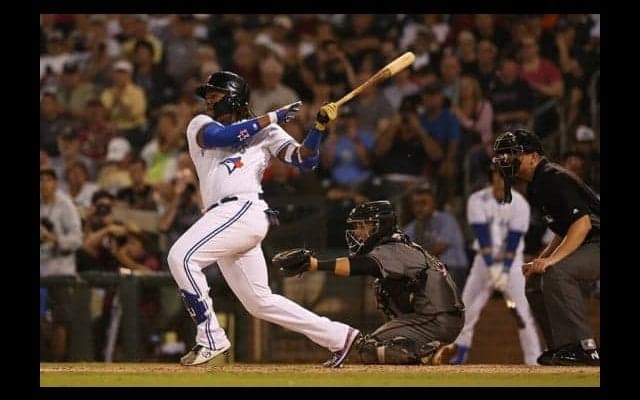 【MLB】米NO1有望株の“片手1本フェン直”動画が話題　「クレイジー」「モンスターみたい」