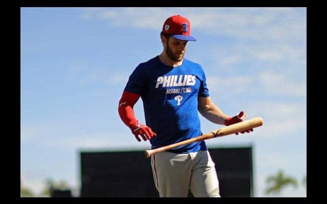 【MLB】米プロスポーツ史上最高額契約のハーパーがフィリーズ”1号”　実戦形式で場外弾