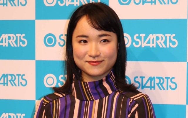 伊藤美誠、祝勝会で大人の衣装披露「スタイル良く見える」