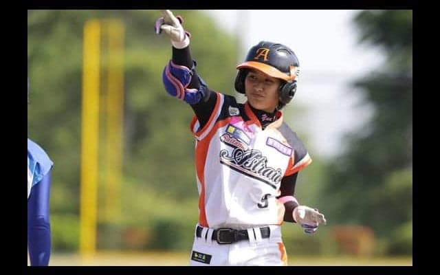 【女子プロ野球】加藤優、野球イヤリングをドアップ写真で披露　ファンため息「美人すぎますほんとに」