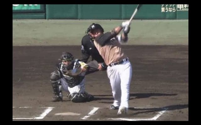 日ハム中田、1軍復帰戦で即結果　甲子園で豪快なオープン戦1号