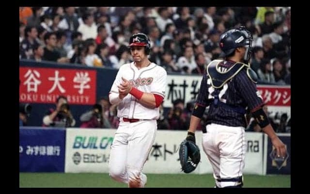 オリ新助っ人メネセス、4打数4安打　二塁打3本で侍返り討ち「適応できてきている」