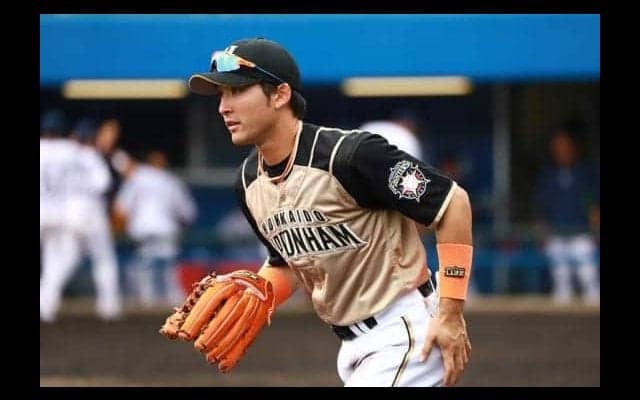 日ハム杉谷、阪神西勇輝との“仲良し同期写真”を掲載　ファン激励「ずっと野球やってね」