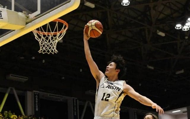 岡田侑大が金丸と桜木欠場の中で奮闘、71年目の名門チーム