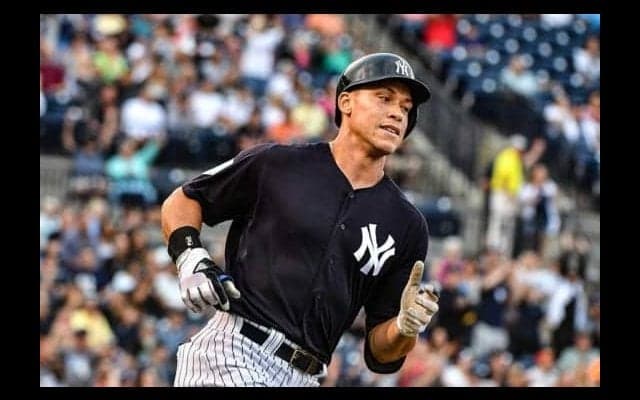 【MLB】ジャッジの打球音にファン驚愕「騒音」!?　逆方向へ「モンスター」弾丸2ラン