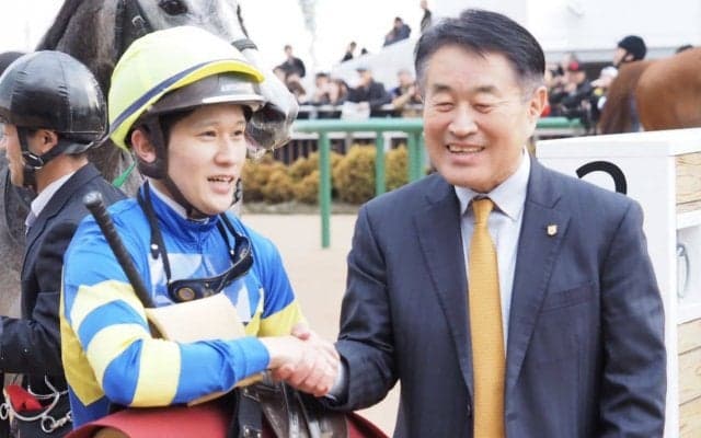 【スプリングS】石川「馬の根性に助けられました」エメラルファイトが重賞初制覇！